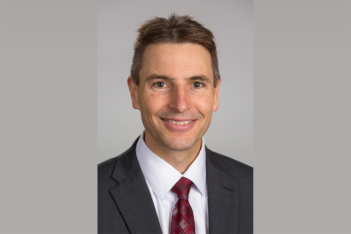 Dr. Langis Roy